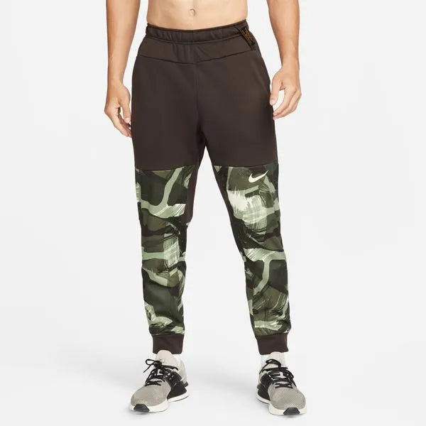 Nike Therma-FIT-Men\'s Camo Tapered Training nadrág