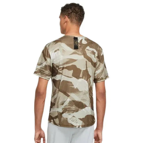 Nike Dri-FIT Miler-Men\'s Short-Sleeve Camo Running Top férfi póló