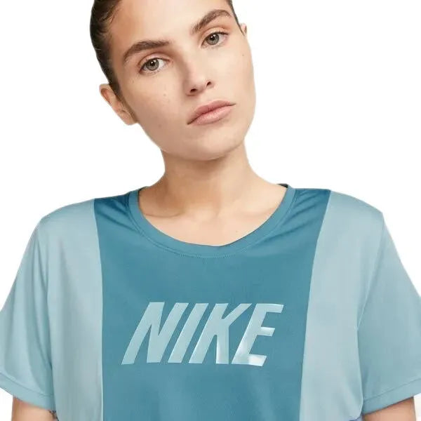 Nike Dri-FIT One-Womens Color-Block Short-Sleeve Training Crop Top Póló - Sportmania.hu