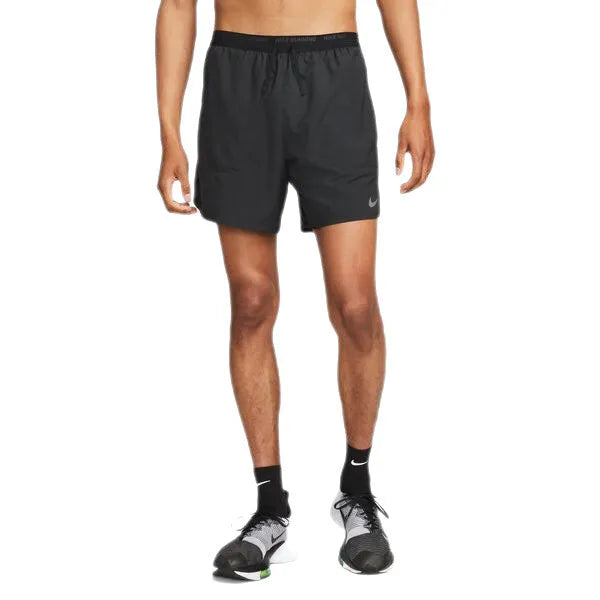 NIKE DRI-FIT STRIDE MEN"S 7 2- Short - Sportmania.hu