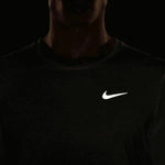 Nike_ Nike Dri-FIT Run Division Men\'s Sho Póló - Sportmania.hu