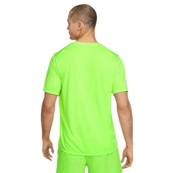 Nike_ Nike Dri-FIT Run Division Men\'s Sho Póló