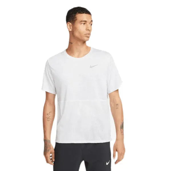 Nike_ Nike Dri-FIT Run Division Men\'s Sho Póló - Sportmania.hu