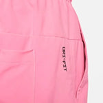 Nike_ Nike Dri-FIT Unlimited D.Y.E.-Mens 7\" Unlined Versatile Short - Sportmania.hu