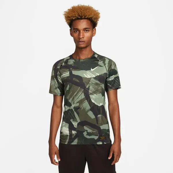 Nike_ Nike Pro Dri-FIT-Men\'s Short-Sleeve Slim Camo Top Póló