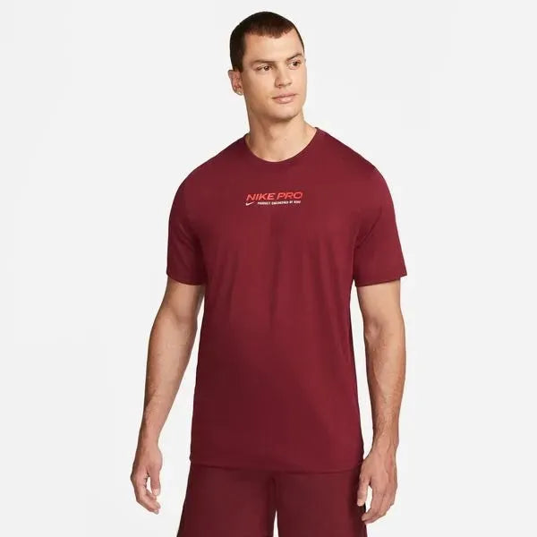 Nike_ Nike Pro Dri-FIT-Men\'s Training T-Shirt Póló