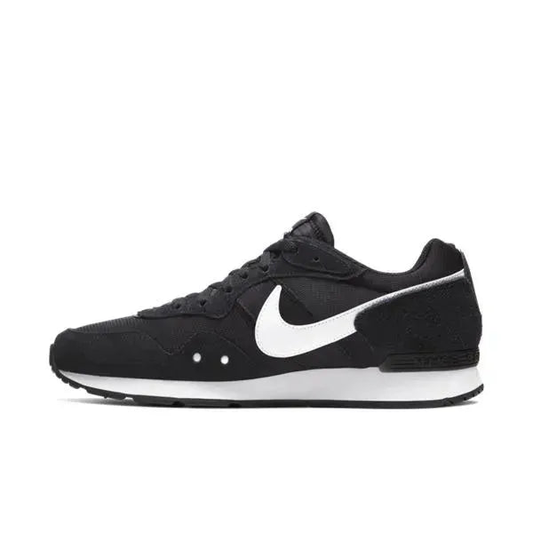 Nike Venture Runner Men\"s Shoe Cipő - Sportmania.hu
