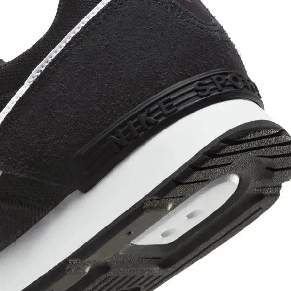 Nike Venture Runner Men\"s Shoe Cipő - Sportmania.hu